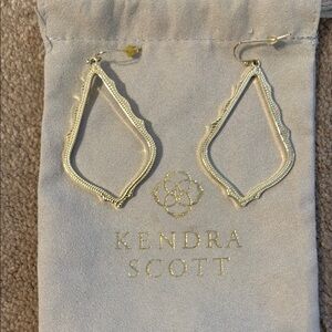 Kendra Scott Sophee drop earrings gold